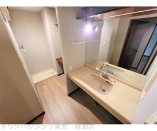 綾東ヴィレッジ弐番館の物件内観写真